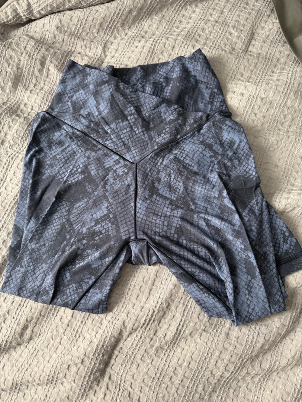 Aerie High-Waist Snake Print Workout Shorts in Slate Blue